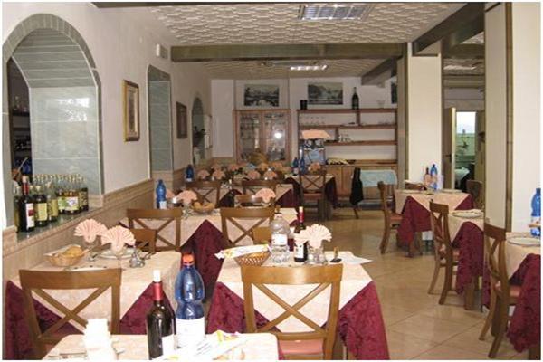 Hotel Corallo Finale Ligure Buitenkant foto